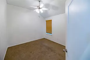 5840 Somerton Dr, Grand Prairie, TX 75052 - Photo 19
