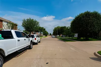 5840 Somerton Drive, Grand Prairie, TX 75052 - Photo 27