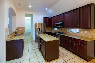5840 Somerton Drive, Grand Prairie, TX 75052 - Photo 9