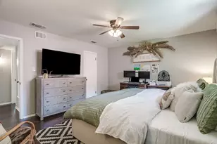 712 Poe St, Azle, TX 76020 - Photo 29