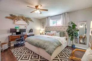 712 Poe St, Azle, TX 76020 - Photo 27