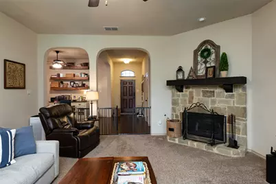 10 Ashlawn Court, Edgecliff Village, TX 76134 - Photo 9