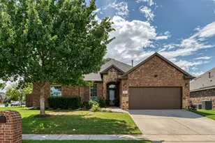10 Ashlawn Ct, Edgecliff Village, TX 76134 - Photo 1