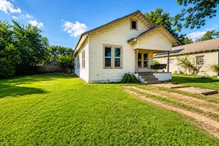 106 1st St, Kerens, TX 75144 - Photo 1