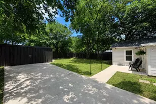 2401 Lillian St, Fort Worth, TX 76111 - Photo 11