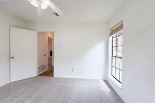 5719 Stage Line Dr, Arlington, TX 76017 - Photo 13