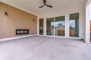 1845 Pollard St, Dallas, TX 75208 - Photo 11
