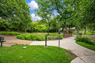 656 Bishop Heights Ln, Dallas, TX 75208 - Photo 27
