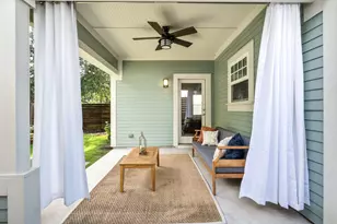 656 Bishop Heights Ln, Dallas, TX 75208 - Photo 23