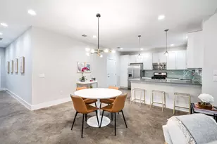 656 Bishop Heights Ln, Dallas, TX 75208 - Photo 5