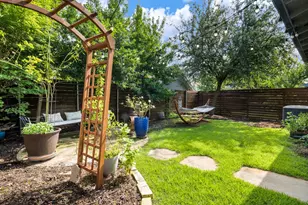656 Bishop Heights Ln, Dallas, TX 75208 - Photo 21