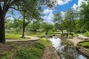 656 Bishop Heights Ln, Dallas, TX 75208 - Photo 29