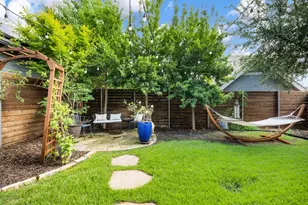 656 Bishop Heights Ln, Dallas, TX 75208 - Photo 19