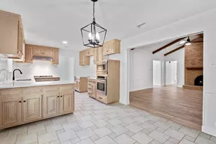 1800 Bois D Arc Dr, Arlington, TX 76013 - Photo 9