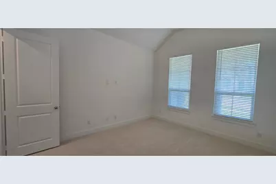 8512 Heard Hill Drive, McKinney, TX 75071 - Photo 9