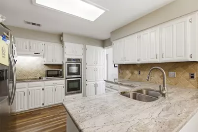 1917 Pleasant Valley Drive, Plano, TX 75023 - Photo 13