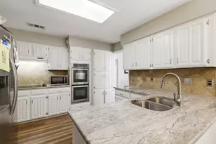 1917 Pleasant Valley Dr, Plano, TX 75023 - Photo 13