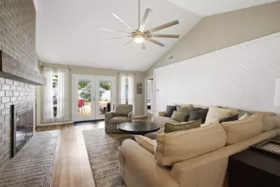 1917 Pleasant Valley Drive, Plano, TX 75023 - Photo 9