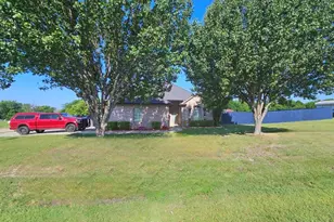 201 Arthur Dr, Princeton, TX 75407 - Photo 1