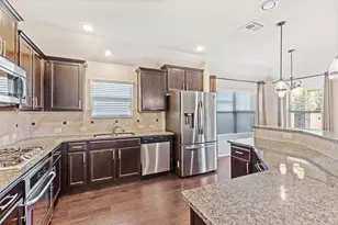 205 Whitman Dr, McKinney, TX 75072 - Photo 9