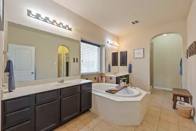933 Ginger Trail, DeSoto, TX 75115 - Photo 19