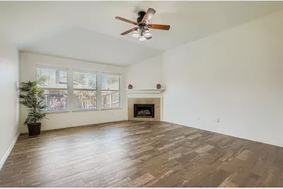 12407 Hawk Creek Drive, Frisco, TX 75033 - Photo 15