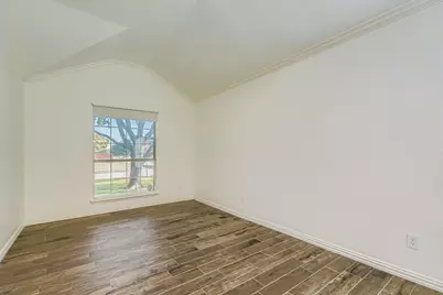 12407 Hawk Creek Drive, Frisco, TX 75033 - Photo 3