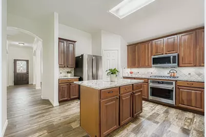 12407 Hawk Creek Drive, Frisco, TX 75033 - Photo 11