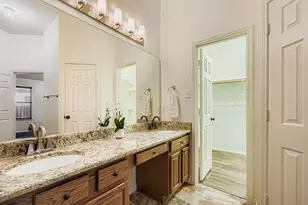 12407 Hawk Creek Dr, Frisco, TX 75033 - Photo 21