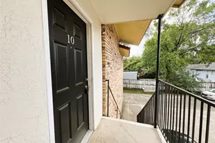 1108 N Elm St, Denton, TX 76201 - Photo 3