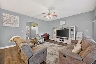 212 Ghost Rider Rd, Waxahachie, TX 75165 - Photo 5