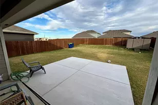 6413 Shoreline Ln, Princeton, TX 75407 - Photo 7