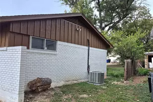 631 Cove Hollow Dr, Dallas, TX 75224 - Photo 11