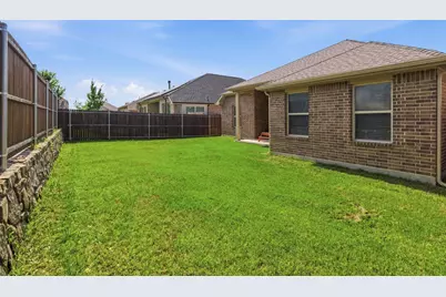 909 Black Hawk Drive, Princeton, TX 75407 - Photo 23