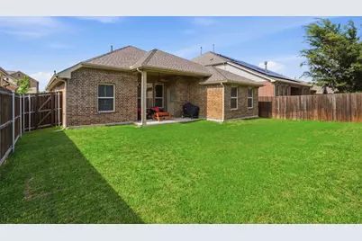 909 Black Hawk Drive, Princeton, TX 75407 - Photo 25