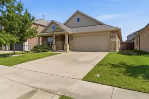 909 Blackhawk Dr, Princeton, TX 75407 - Photo 1