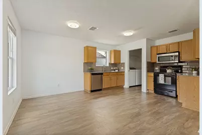 6612 Waterhill Lane, Fort Worth, TX 76179 - Photo 7