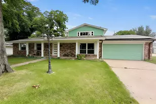 321 Merrell Dr, Sulphur Springs, TX 75482 - Photo 1