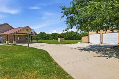 11480 Chisum Road, Sanger, TX 76266 - Photo 3