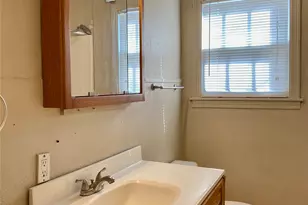 3241 S 11th St, Abilene, TX 79605 - Photo 9