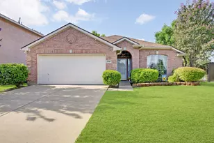 5016 San Jacinto Dr, Haltom City, TX 76137 - Photo 1