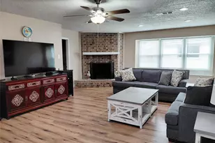 1418 Whiteoak Dr, Garland, TX 75040 - Photo 3