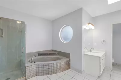 1012 Woodbriar Drive, Grapevine, TX 76051 - Photo 23