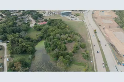 4550 Lakeridge, Grand Prairie, TX 75052 - Photo 3