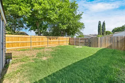 4625 Chapman Street, The Colony, TX 75056 - Photo 5