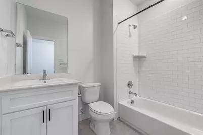 2633 La Altura Lane, Dallas, TX 75212 - Photo 13