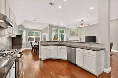 700 Salmon Run Court, Euless, TX 76039 - Photo 15