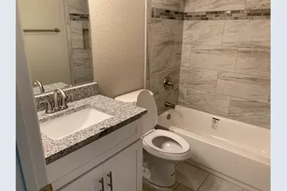 406 E Springdale Lane, Grand Prairie, TX 75052 - Photo 5