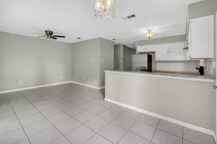 2219 Foxcroft Ln, Arlington, TX 76014 - Photo 7