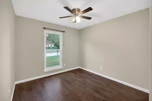 2219 Foxcroft Ln, Arlington, TX 76014 - Photo 13